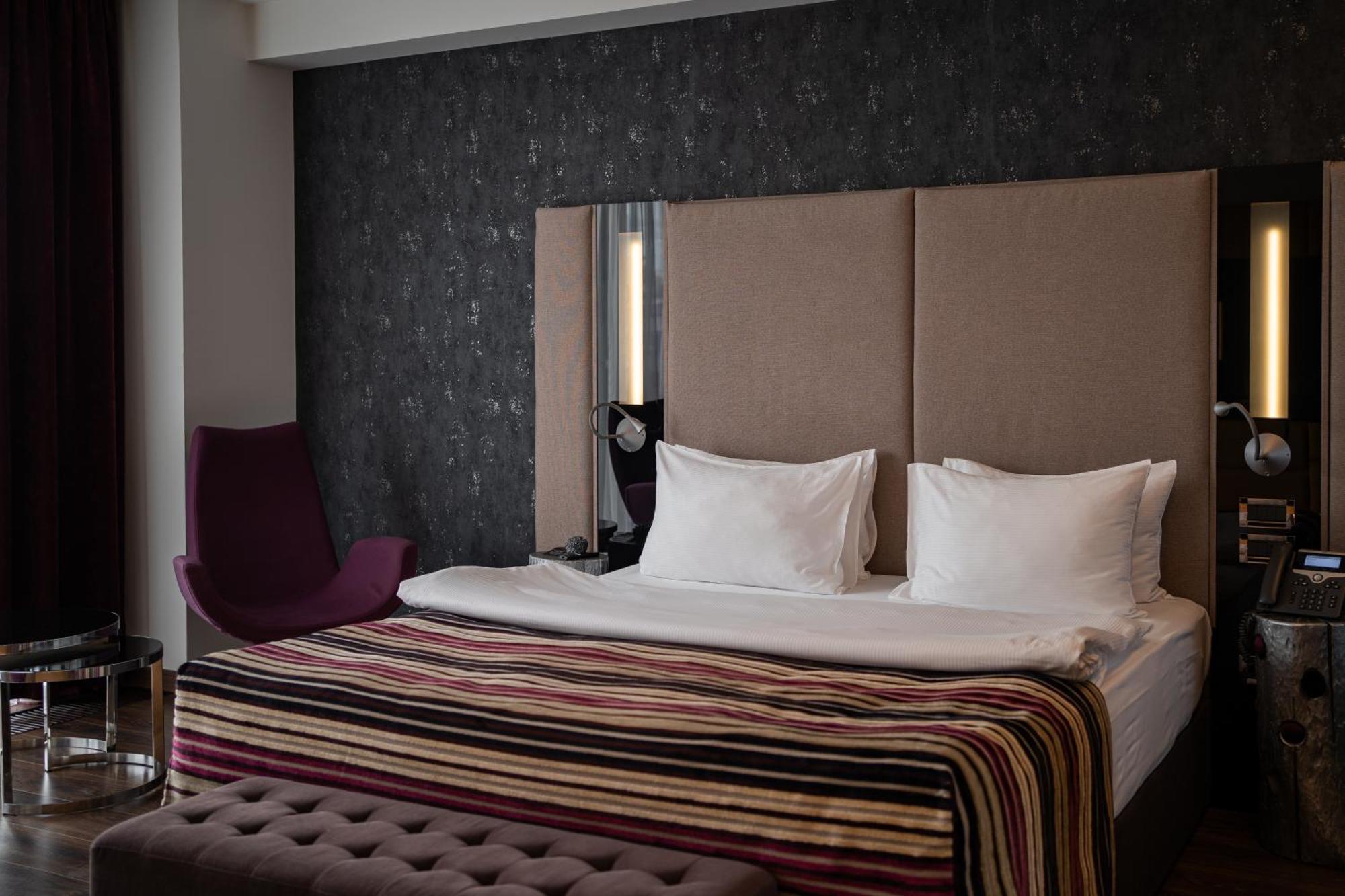 11 Mirrors Design Hotel Kiev Eksteriør bilde